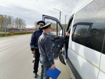 контроль за безопасностью пассажирских перевозок является приоритетным направлением деятельности Госавтоинспекции - фото - 8