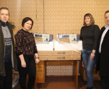 в волонтерский штаб приобрели две швейные машинки - фото - 3