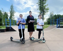 сотрудники Госавтоинспекции провели акцию «Средства индивидуальной мобильности - безопасно, если по правилам» - фото - 7