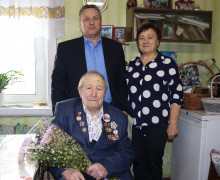 поздравили с Днем рождения ветерана Великой Отечественной войны Михаила Малаховича Тарасенкова - фото - 3