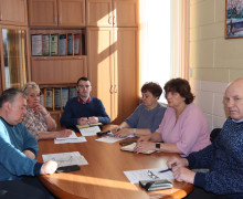 в Администрации Монастырщинского района прошло еженедельное рабочее совещание - фото - 3