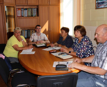 в Администрации Монастырщинского района прошло еженедельное рабочее совещание - фото - 4