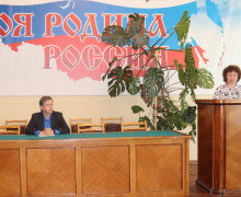публичные слушания по проекту решения Монастырщинского окружного Совета депутатов «Об исполнении бюджета муниципального образования «Монастырщинский район» Смоленской области за 2024 год» - фото - 2