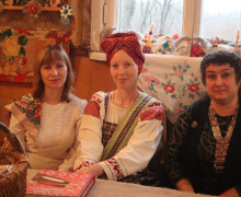 в Дмыничах расцвела народная вышивка: семинар-выставка объединил мастеров и ценителей искусства - фото - 55